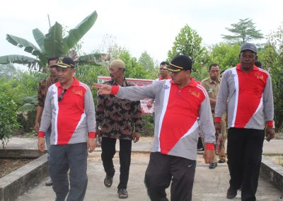 Bupati Tinjau SMPN 03 Bandar Laksamana yang Rusak Parah