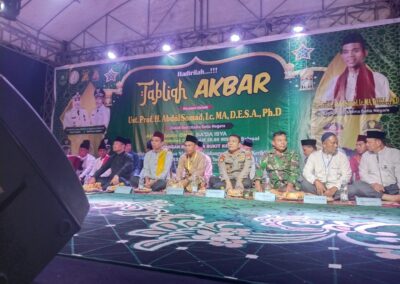 Pj Kepala Desa Tanjung Leban hadiri Tabligh Akbar Ustadz Abdul Somad di Bukit Kerikil